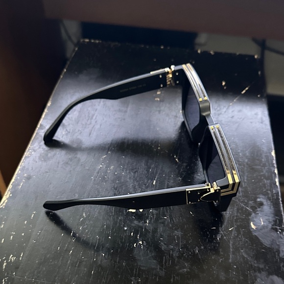 Women's Black Geometric Square Sunglasses with Gold Accent - Picture 5 of 11